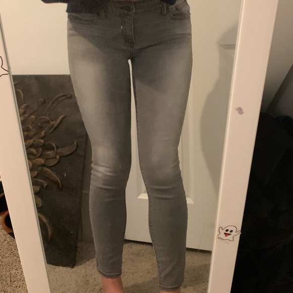 Lucky Brand Women’s Grey Skinny Jeans - Picture 1 of 5